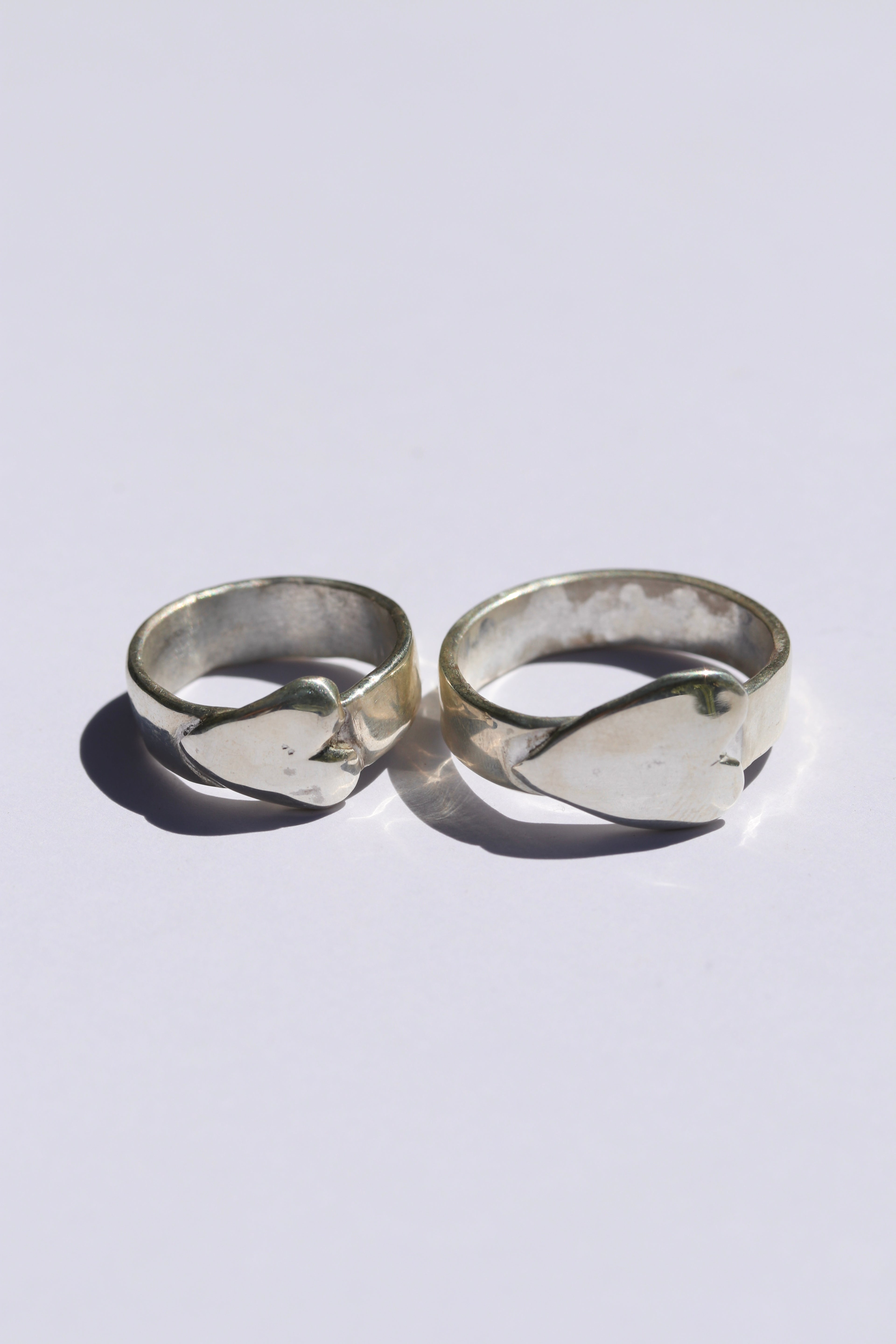 Love on the side Silver Ring