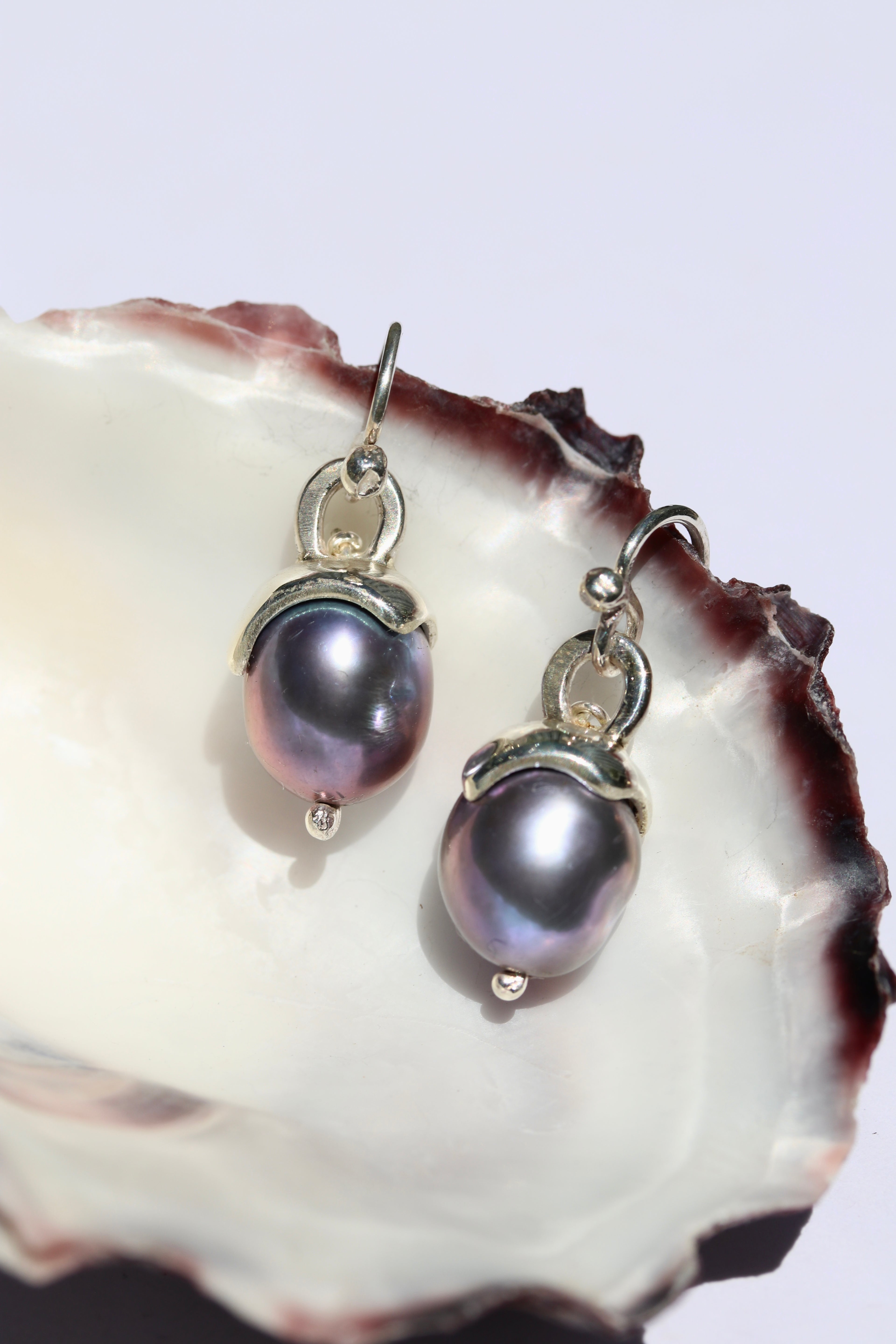 Mauve Pearl & Silver Acorn Drop Earrings