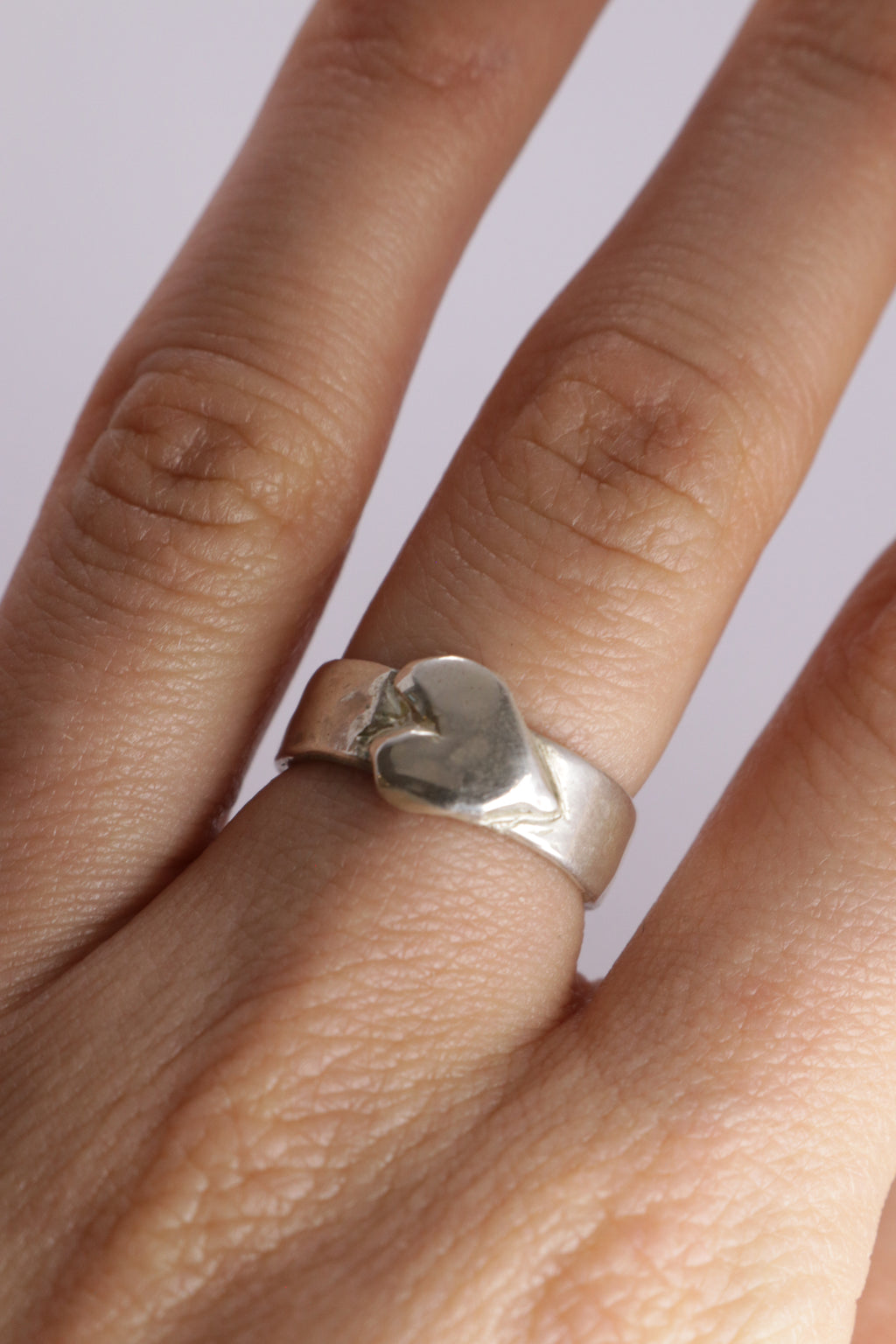Love on the side Silver Ring